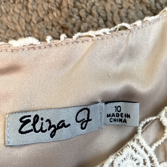 Eliza J Crochet Overlay Sheath Casual Cocktail Dress - Picture 5 of 5